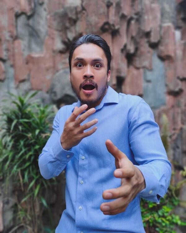 9 Potret Randy Pangalila Abis Nikah, Kian Gagah dan Berkharisma