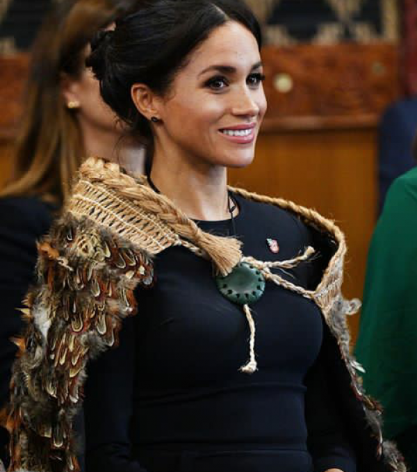 7 Langkah Makeup Pernikahan Glowing Meghan Markle, Tipis & Minimalis