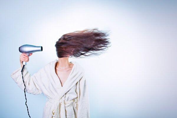 Catat 5 Poin Penting Ini Sebelum Membeli Hair Dryer