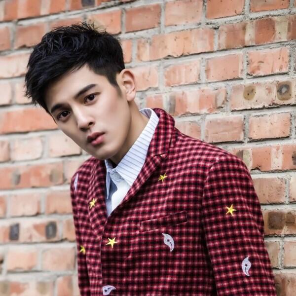 11 Potret Gagah Wang Run Ze, Pemeran Lin Kai Tuo di CDrama First Love