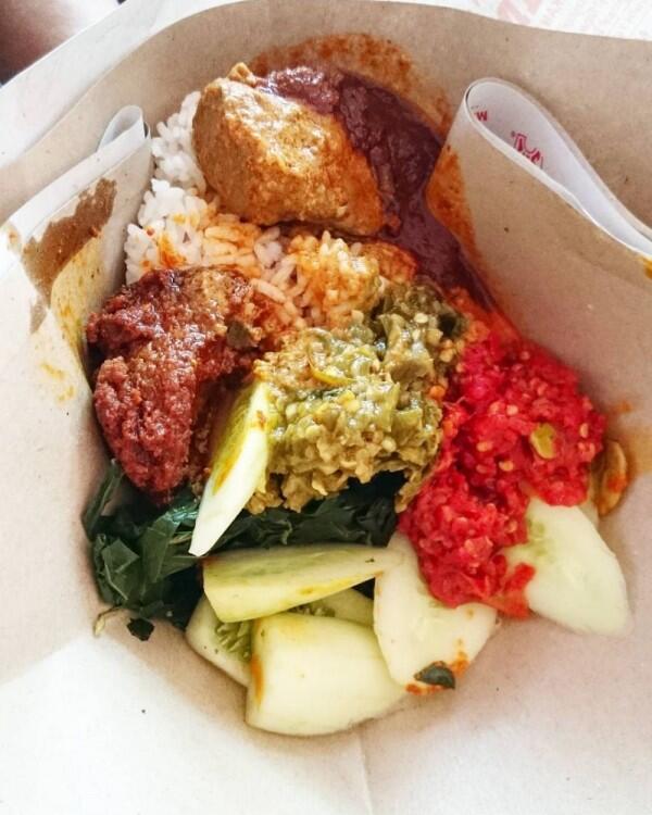 12 Rekomendasi Rumah Makan Padang Paling Enak di Jakarta