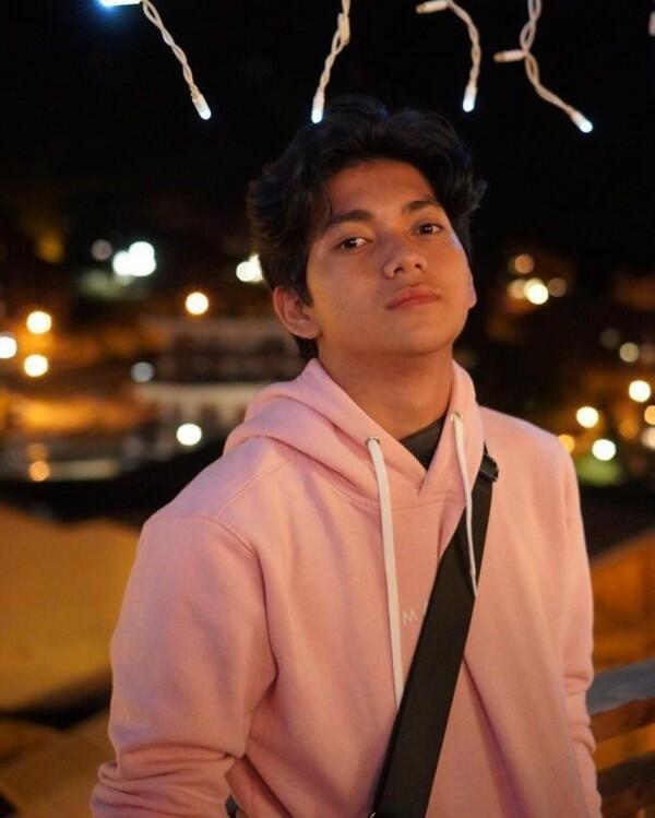 10 Potret Menawan Ajil Ditto, Pemeran Eman di Get Married Series