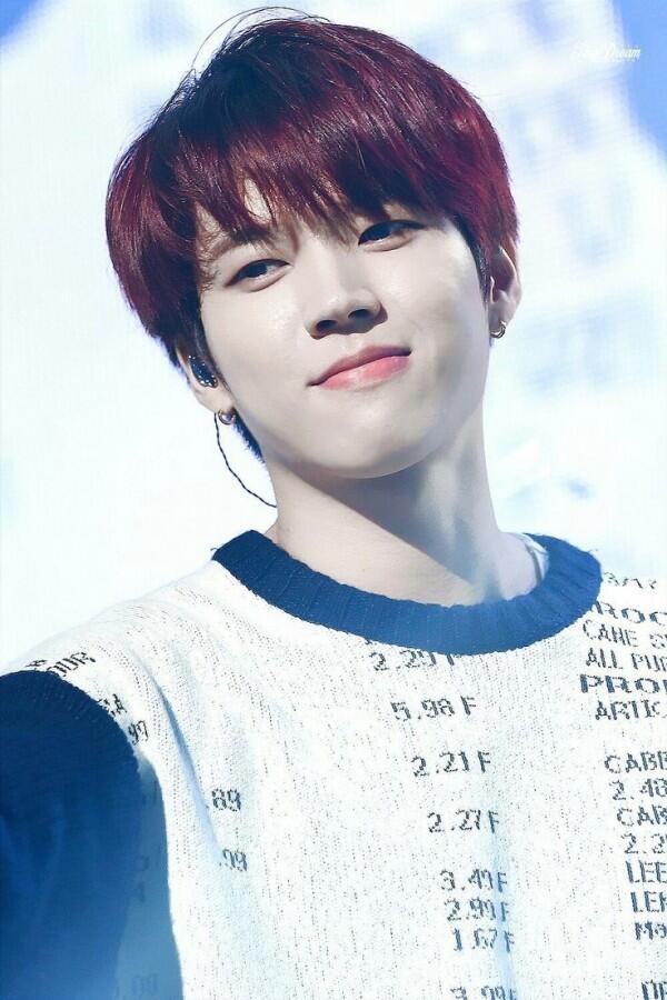 Diam-diam Wajib Militer, Ini 10 Potret Woo Hyun INFINITE yang Memesona