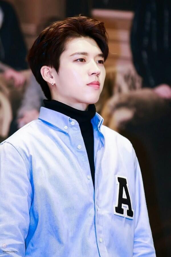 Diam-diam Wajib Militer, Ini 10 Potret Woo Hyun INFINITE yang Memesona