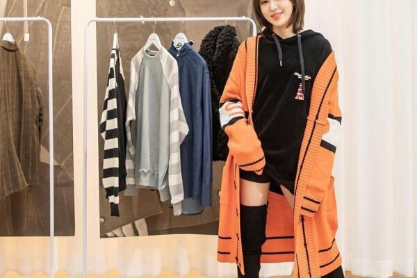 Meski Simpel, 10 Harga Fashion Wendy Red Velvet Ini Bikin Melongo!