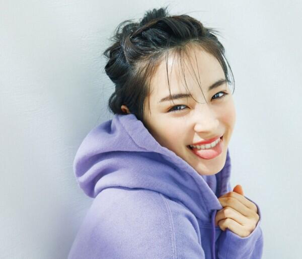 8 Potret Suzu Hirose, Aktris Jepang Mungil dengan Segudang Prestasi