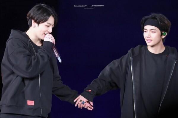 Menggemaskan! Ini 10 Momen Kebersamaan V & Jungkook BTS Sepanjang 2019