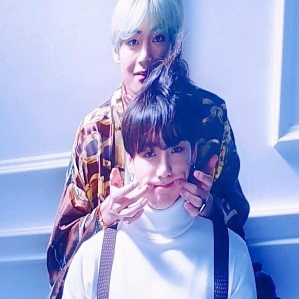 Menggemaskan! Ini 10 Momen Kebersamaan V & Jungkook BTS Sepanjang 2019