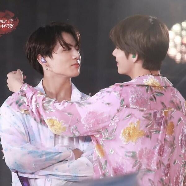 Menggemaskan! Ini 10 Momen Kebersamaan V & Jungkook BTS Sepanjang 2019