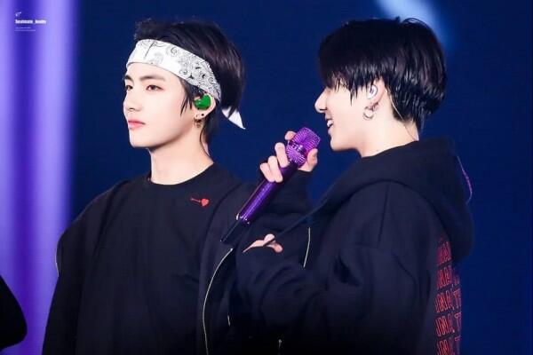 Menggemaskan! Ini 10 Momen Kebersamaan V & Jungkook BTS Sepanjang 2019