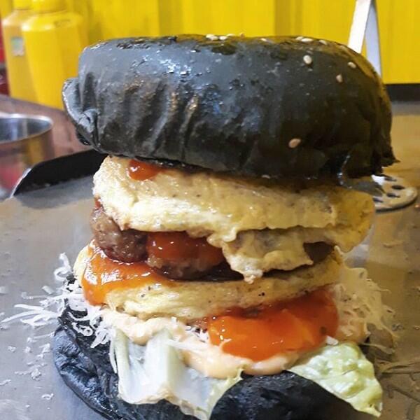 8 Burger Enak di Medan yang Wajib Banget Dicoba, Murah Lagi!
