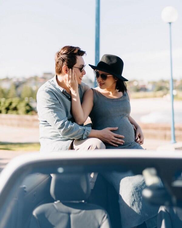 Anggun, 10 Potret Venny Chandra dengan Baby Bump yang Curi Perhatian