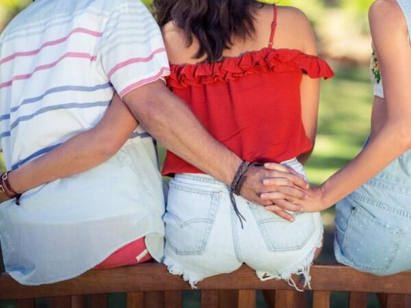 7 Penjelasan Ilmiah tentang Selingkuh, Kenapa Orang Bisa Melakukannya