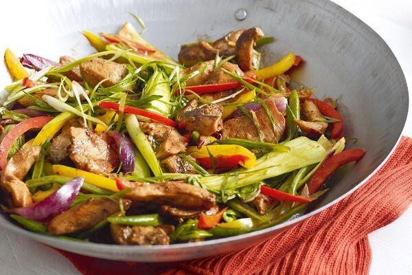 5 Tips Cerdas Memasak Tumis Ayam agar Sajian Lebih Sedap!