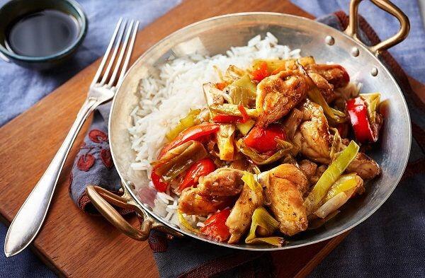 5 Tips Cerdas Memasak Tumis Ayam agar Sajian Lebih Sedap!