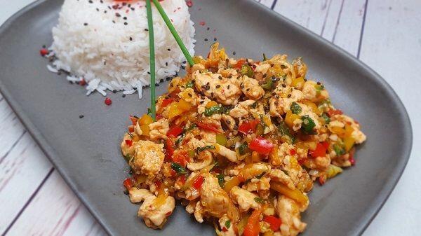 5 Tips Cerdas Memasak Tumis Ayam agar Sajian Lebih Sedap!