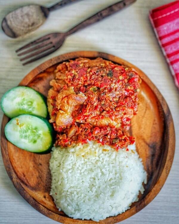 10 Olahan Ayam Pedas Khas Indonesia Ini Harus Masuk Pengalaman Lidahmu