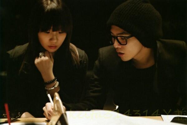 Diisukan Keluar dari YG Entertainment, 10 Perjalanan Karier CL 2NE1