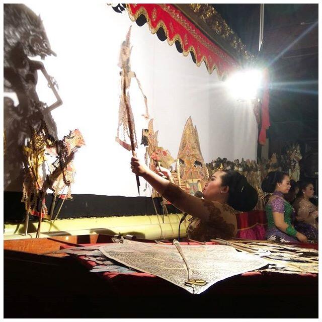 Wulan Sri Panjangmas, Dalang Wanita Yang Langka Dalam Seni Pertunjukan Wayang Kulit.