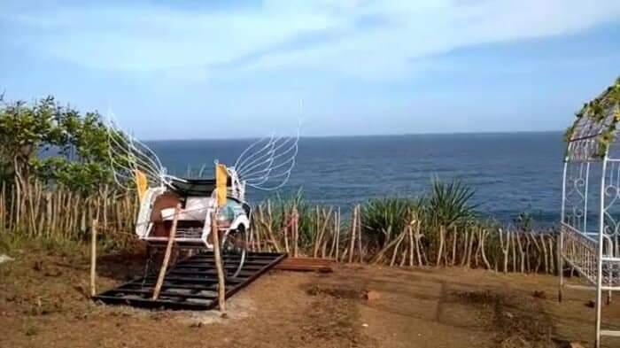 Teras Kaca Pantai Nguluran Gunungkidul, Suguhkan Keindahan Alam