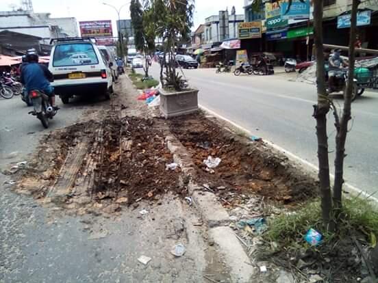 Jalanan Rusak di Bagan Batu-Rohil, Tanggung Jawab Siapa? 