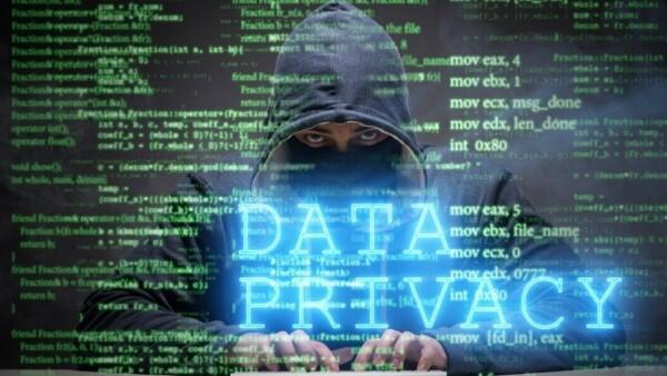 7 Cara Hacker Mencuri Identitas Lewat Media Sosial, Lebih Waspada ya!