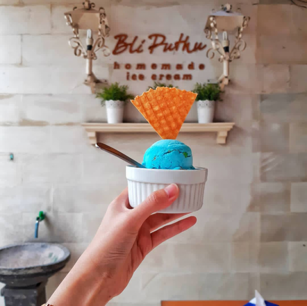 Review Bli Puthu Ice Cream: Kedai Es Krim Terfavorit Warga Kediri!