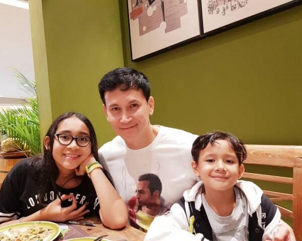 Duda Keren, 10 Potret Kedekatan Marcelino Lefrandt dan Anak-anaknya