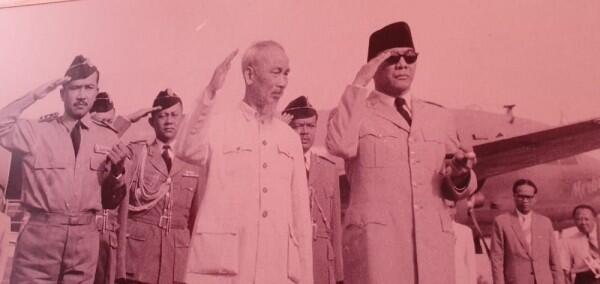 Kisah Ho Chi Minh, Tak Pakai Sepatu Saat Bertemu Sukarno