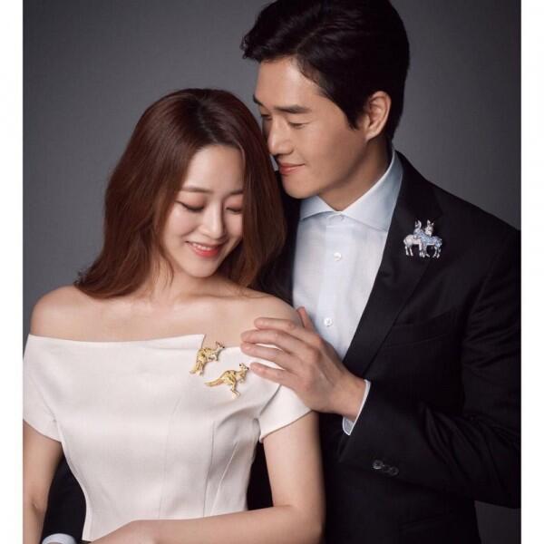 10 Potret Yoo Ji Tae & Istri, Romantis Banget 13 Tahun Bersama
