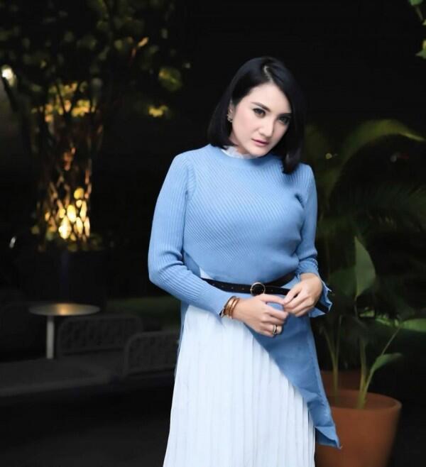 Sudah Berusia 37 Tahun, 10 Potret Kiki Amalia yang Masih Tampak Muda!