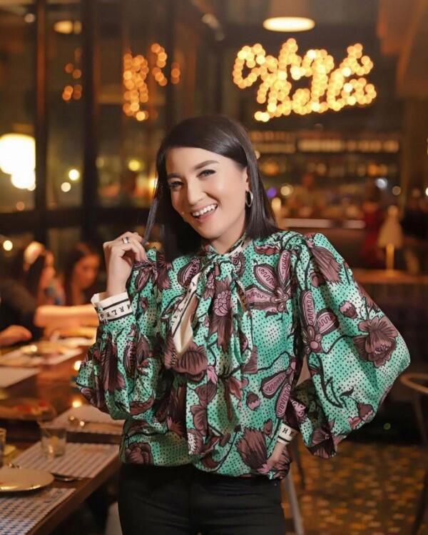 Sudah Berusia 37 Tahun, 10 Potret Kiki Amalia yang Masih Tampak Muda!