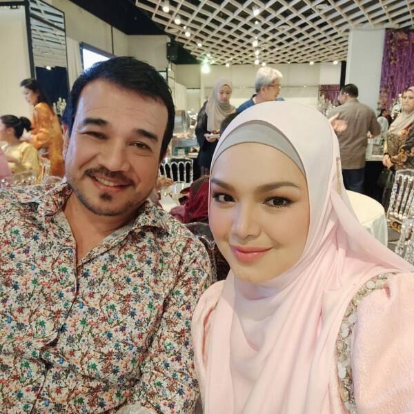 12 Potret Paripurna Penyanyi Siti Nurhaliza di Usia 40 Tahun, Glowing!