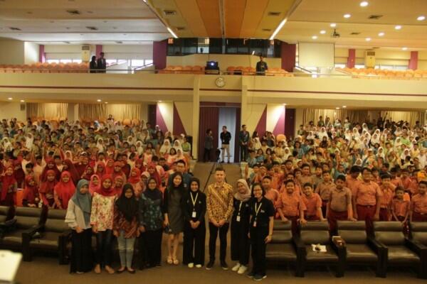 Sekitar 2.165 Pelajar Surabaya Hadir di Science Film Festival 2019
