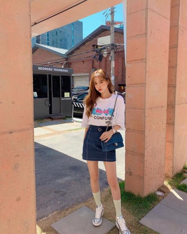 10 Padu Padan Mini Skirt ala Jung Yuna Jika Ingin Tampil Feminin
