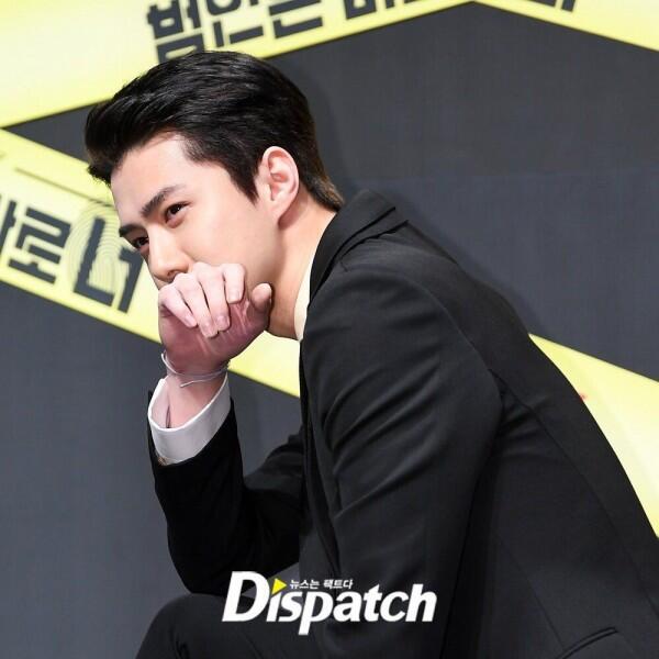 Premiere "Busted!" Season 2, Ini 10 Potret Sehun EXO yang Gagah Abis
