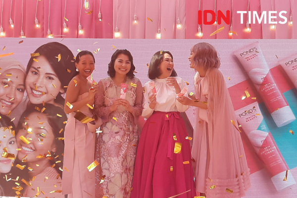 Apa pun Warna Kulitmu, Semua Bisa Memesona dengan POND'S