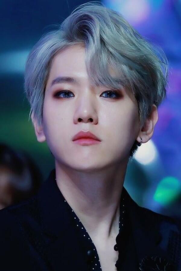 11 Pesona Tatapan Baekhyun Exo, Si "Mr. Eyeliner"