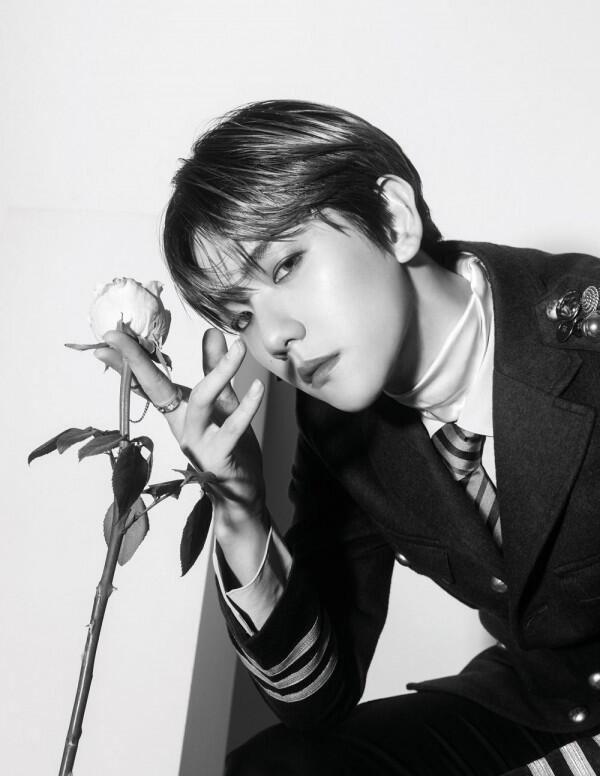 11 Pesona Tatapan Baekhyun Exo, Si "Mr. Eyeliner"