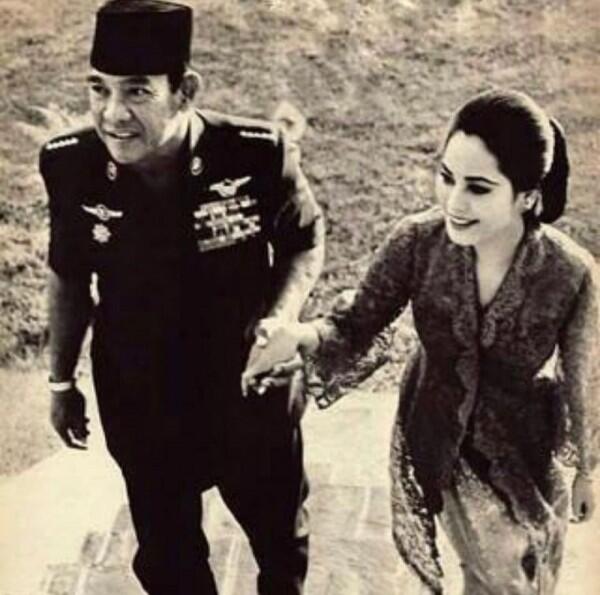 10 Potret Ratna Sari Dewi, Istri Ke-6 Presiden Soekarno dari Jepang