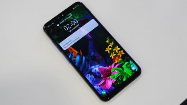5 Smartphone Canggih LG dengan Sertifikasi IP68, Bisa Diajak Berenang!