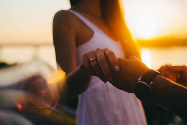 Ini 7 Hal yang Perlu Dipersiapkan untuk Lamaran Romantis