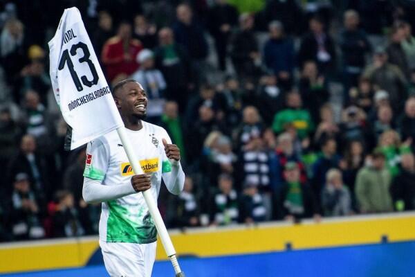 5 Anak Pesepak Bola Legendaris yang Tampil Bersinar di Musim Ini