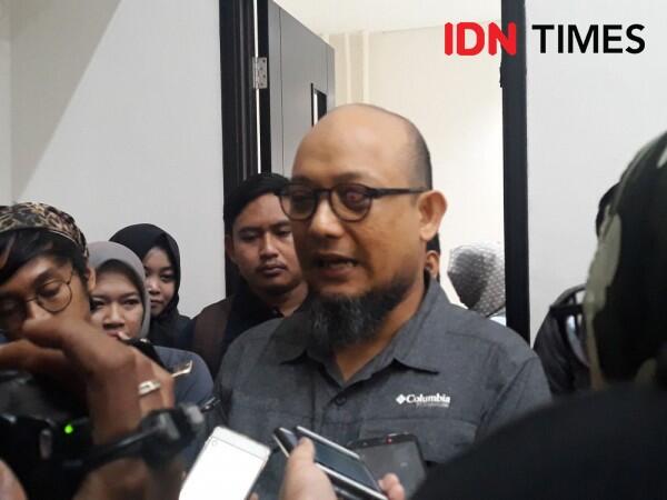 Soal Laporan Dewi Tanjung, Novel: Omongan Dia Gak Penting Ditanggapi