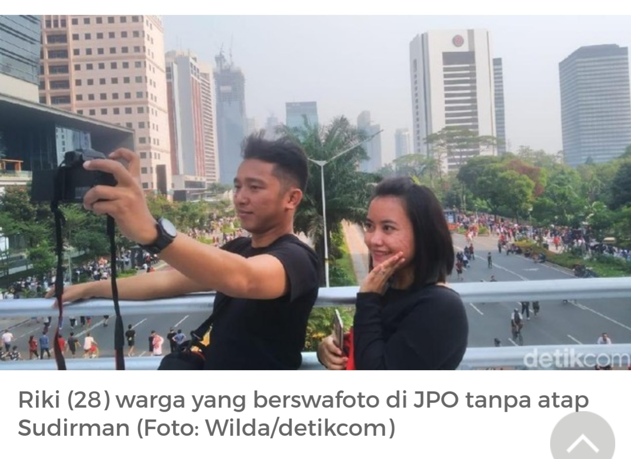 Menjajal JPO Instagramable di Sudirman yang Baru Diresmikan Anies (Kini Tanpa Atap) 