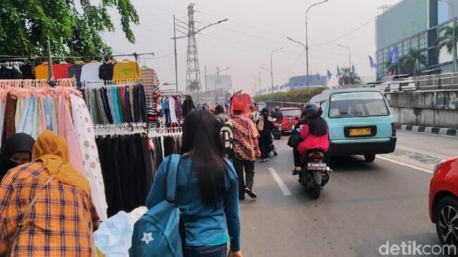 PKL Pasar Senen Ngaku Diizinkan Satpol PP Dagang di Jalanan Asal Tertib