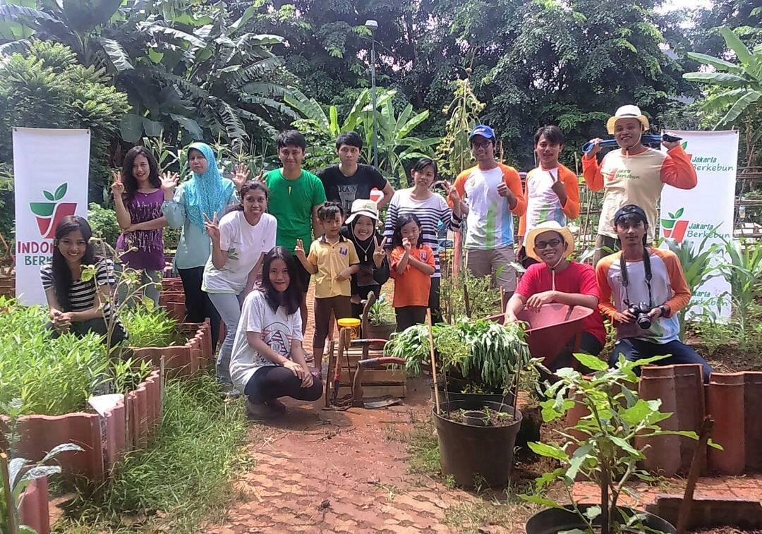 Komunitas Berkebun, Inspirasi Cerdas Memanfaatkan Lahan Kosong Di Lingkungan Sekitar