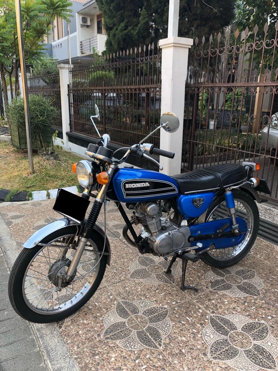 Terjual HONDA CB125 1975 BIRU HITAM BANDUNG | KASKUS