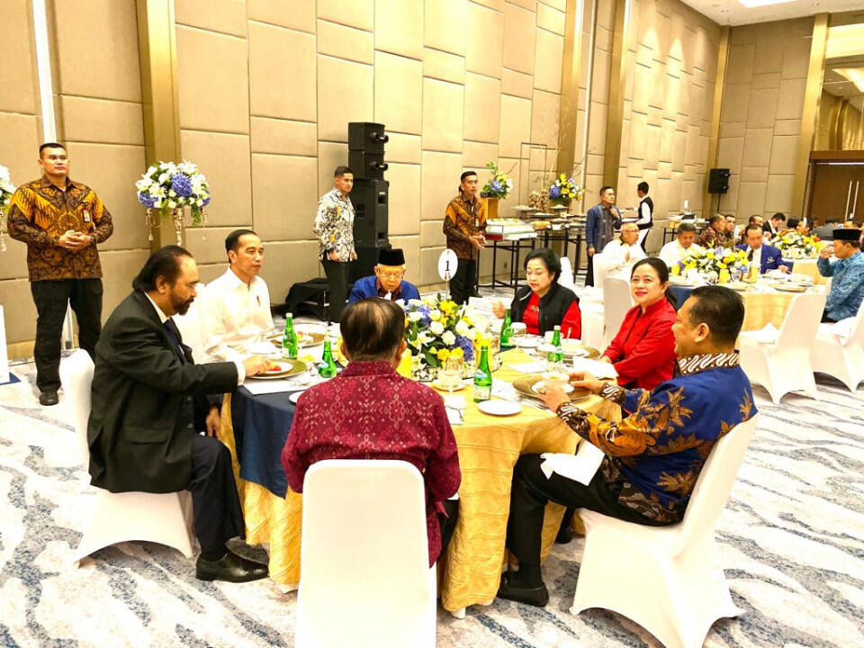 Pelukan Surya Paloh-Jokowi Dinilai hanya Simbol Kepentingan Elite Politik