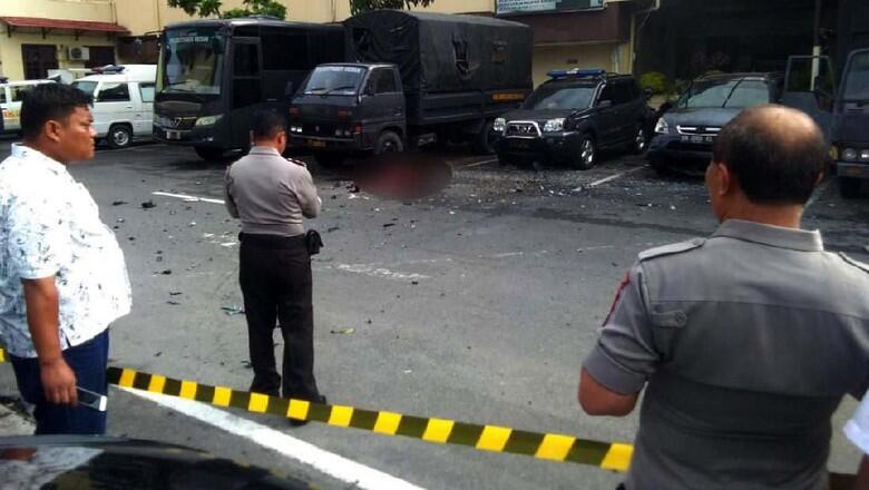 Pelaku Lilitkan Bom di Tubuhnya Saat Bom Bunuh Diri di Polrestabes Medan
